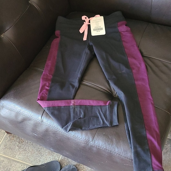 Fabletics Statement Powerhold Leggings - Picture 1 of 1